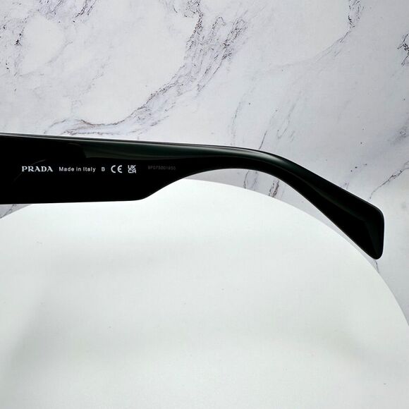 New PRADA Sunglasses - Picture 9 of 16